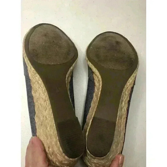 Coach & Four Womens Size 10 Denim Look Espadrille Sandals Peep Toe - Picture 5 of 5